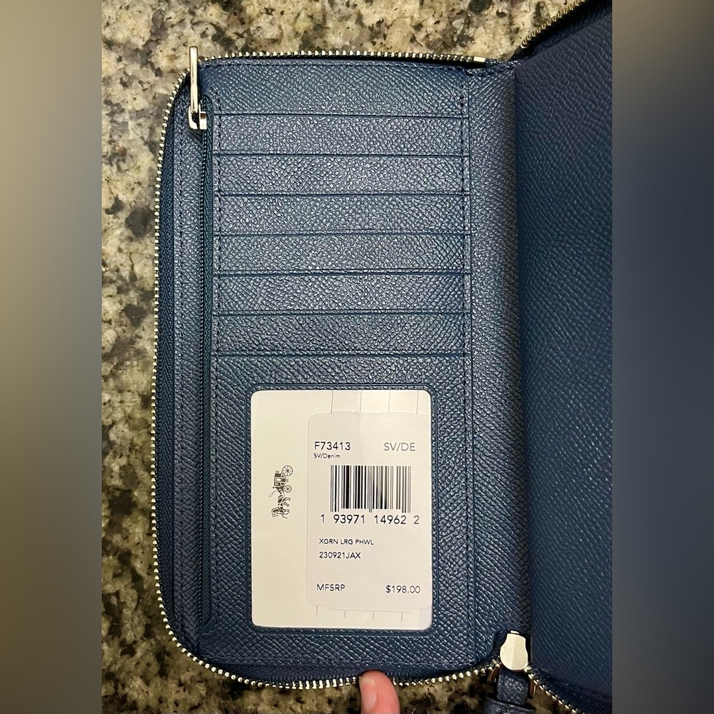 🌸SOLD🌸 NWT Coach XGRN Large Phone Wallet Wristlet - Picture 5 of 8